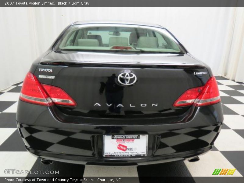 Black / Light Gray 2007 Toyota Avalon Limited