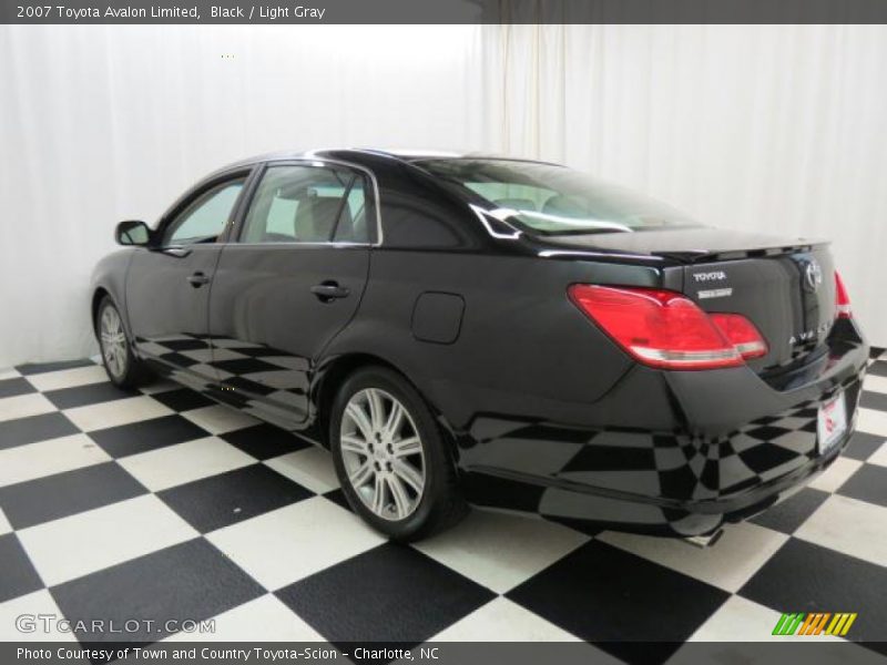 Black / Light Gray 2007 Toyota Avalon Limited
