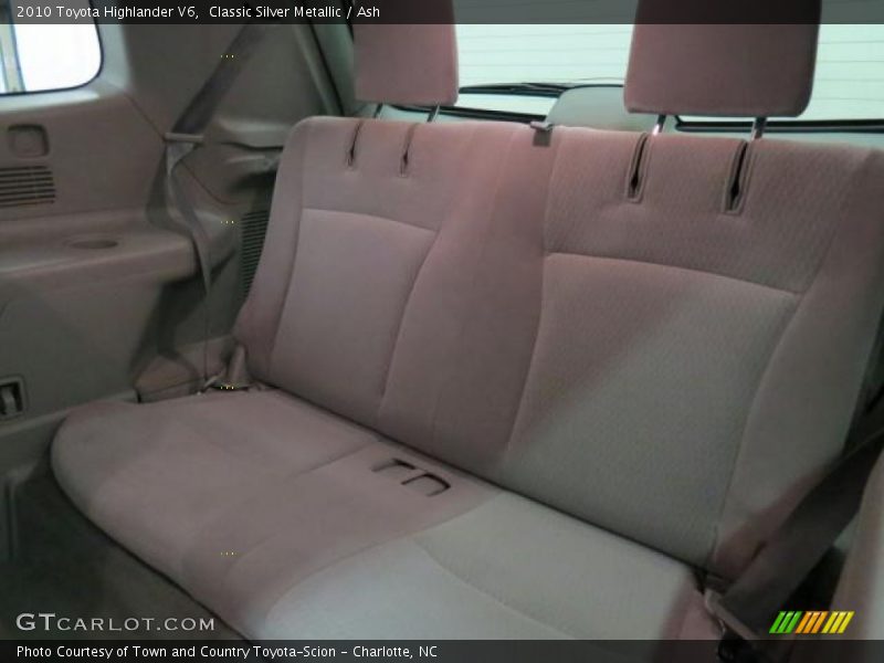 Classic Silver Metallic / Ash 2010 Toyota Highlander V6