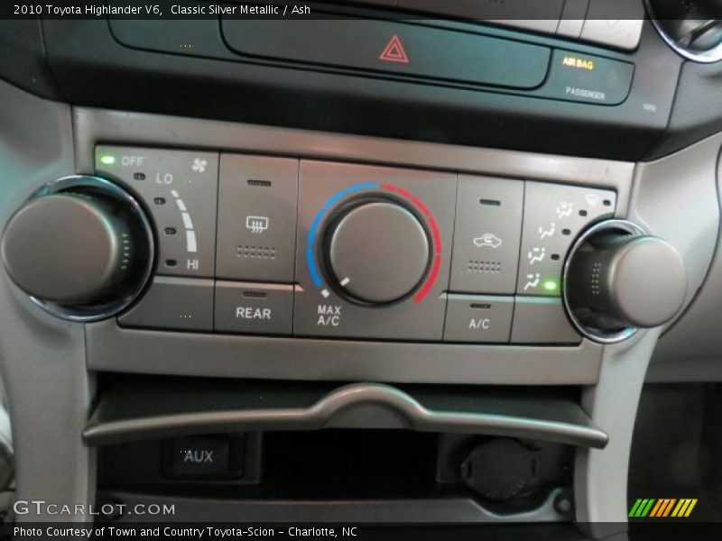 Classic Silver Metallic / Ash 2010 Toyota Highlander V6