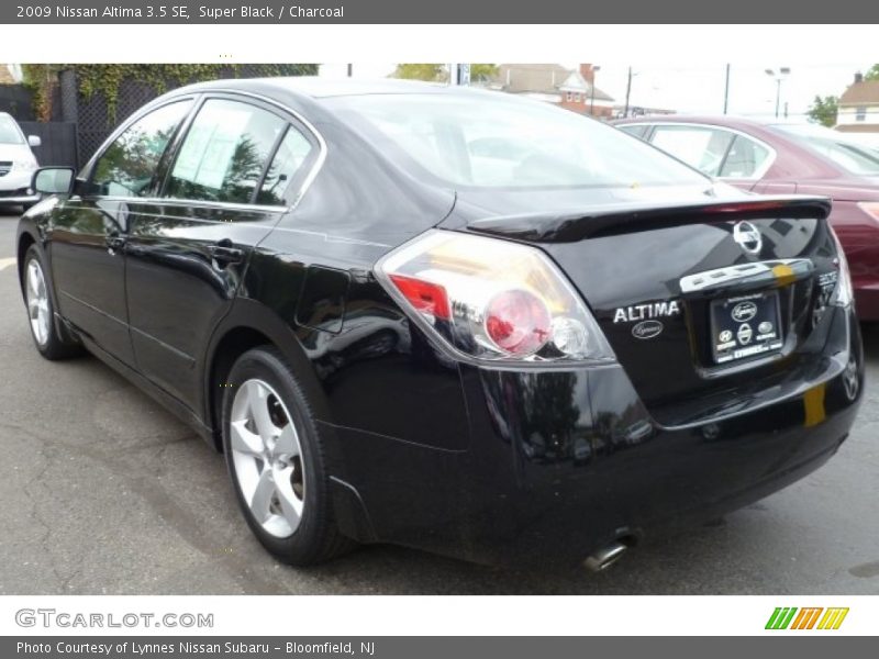 Super Black / Charcoal 2009 Nissan Altima 3.5 SE