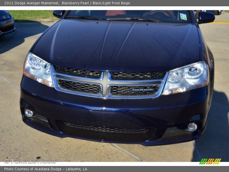 Blackberry Pearl / Black/Light Frost Beige 2011 Dodge Avenger Mainstreet