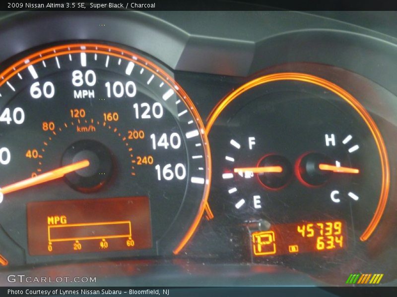 Super Black / Charcoal 2009 Nissan Altima 3.5 SE