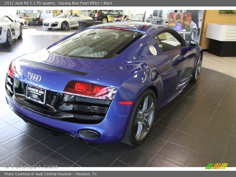 Sepang Blue Pearl Effect / Black 2012 Audi R8 5.2 FSI quattro