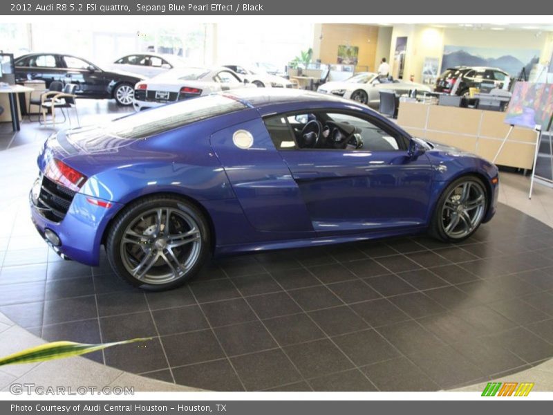  2012 R8 5.2 FSI quattro Sepang Blue Pearl Effect