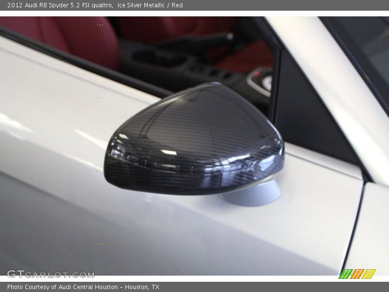 Ice Silver Metallic / Red 2012 Audi R8 Spyder 5.2 FSI quattro