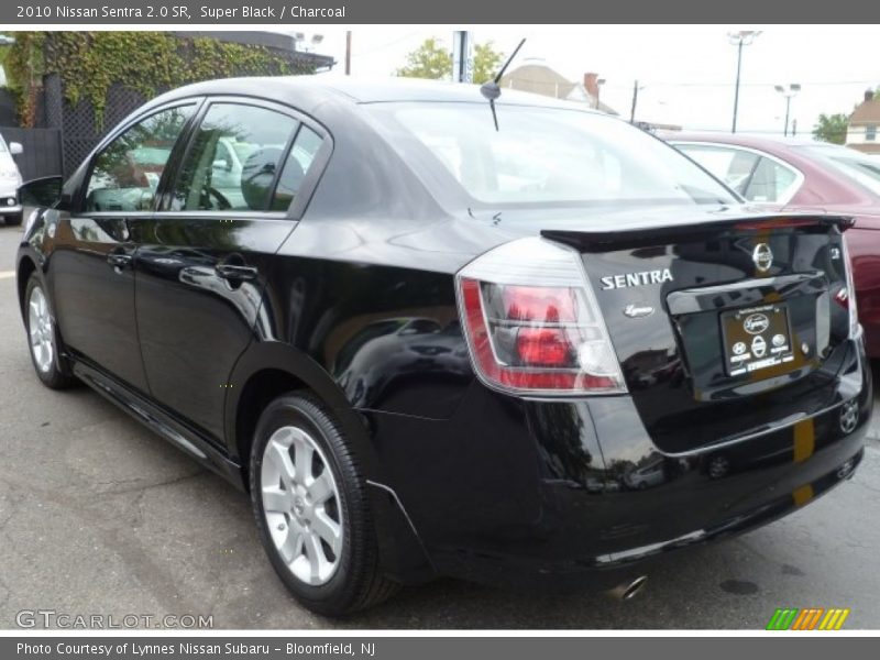 Super Black / Charcoal 2010 Nissan Sentra 2.0 SR