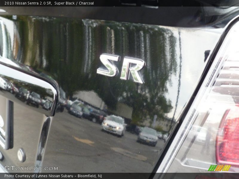 Super Black / Charcoal 2010 Nissan Sentra 2.0 SR