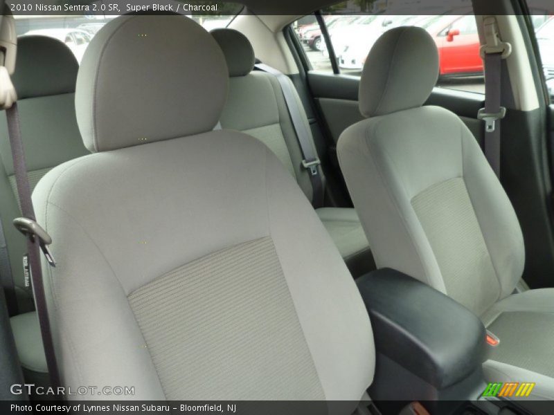 Super Black / Charcoal 2010 Nissan Sentra 2.0 SR