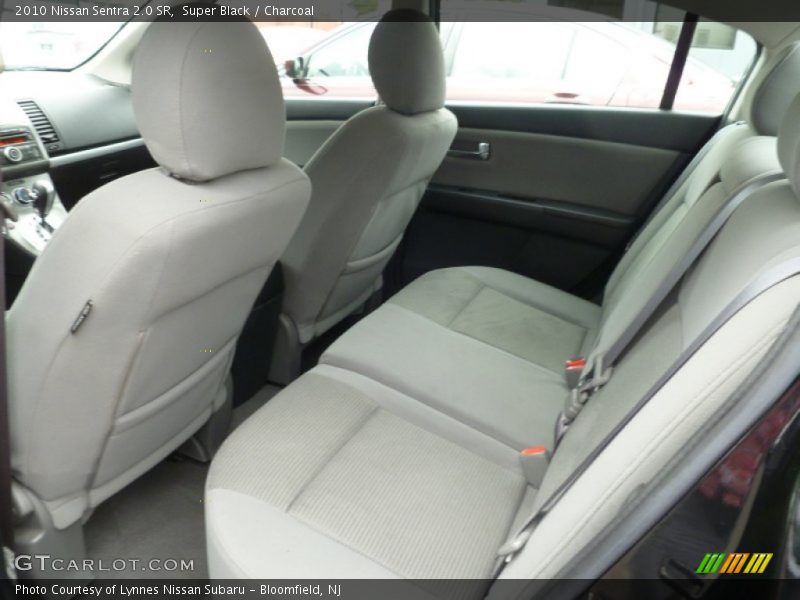 Super Black / Charcoal 2010 Nissan Sentra 2.0 SR