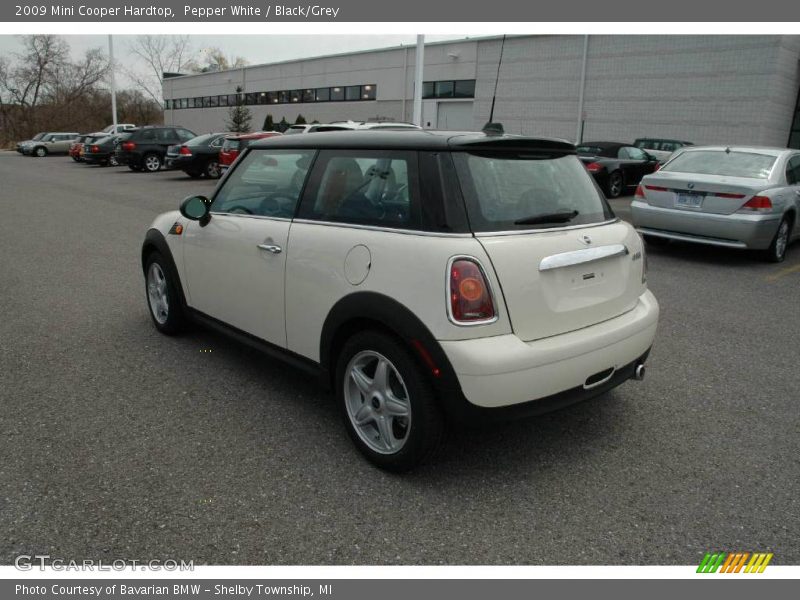 Pepper White / Black/Grey 2009 Mini Cooper Hardtop
