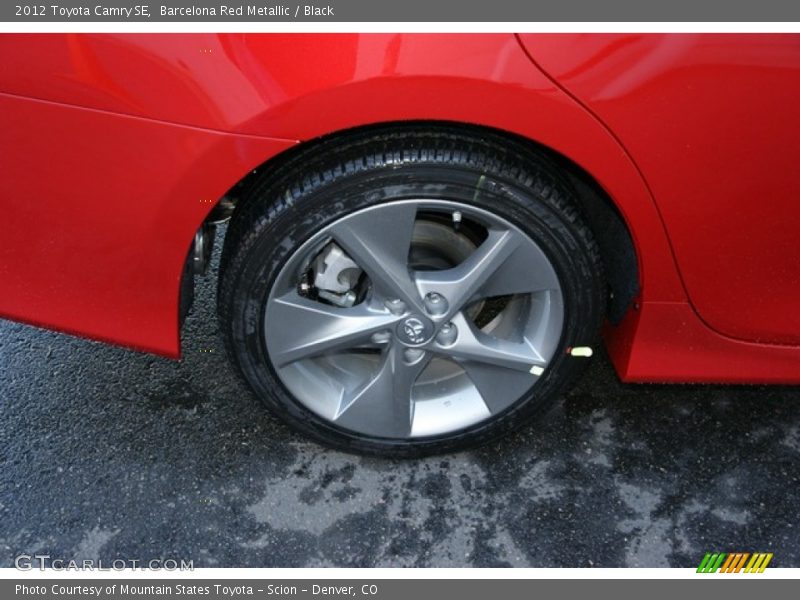 Barcelona Red Metallic / Black 2012 Toyota Camry SE