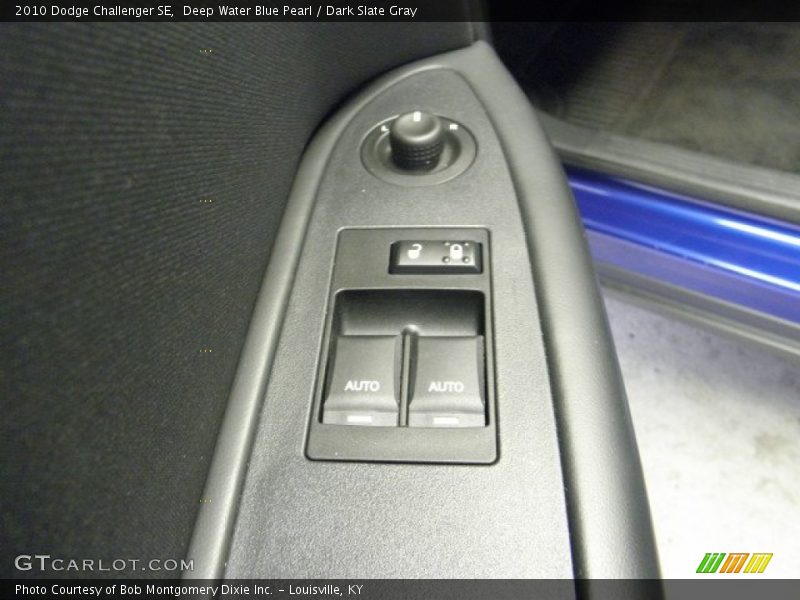 Deep Water Blue Pearl / Dark Slate Gray 2010 Dodge Challenger SE