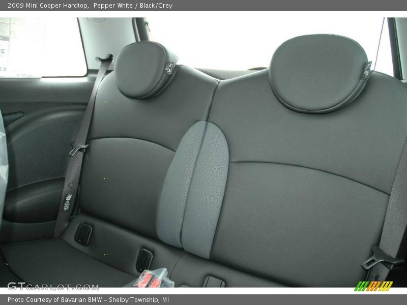 Pepper White / Black/Grey 2009 Mini Cooper Hardtop