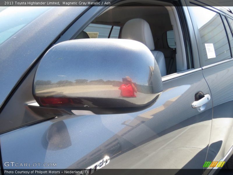 Magnetic Gray Metallic / Ash 2013 Toyota Highlander Limited