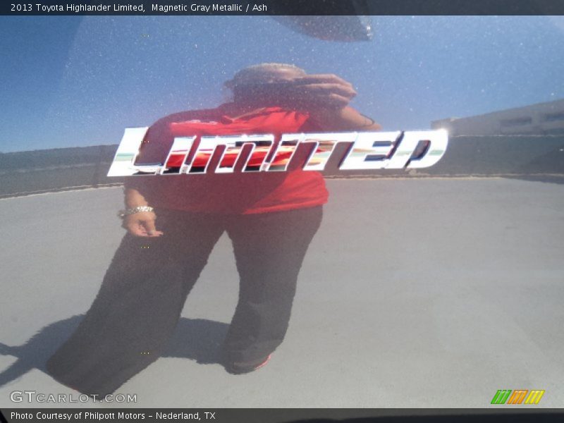 Magnetic Gray Metallic / Ash 2013 Toyota Highlander Limited