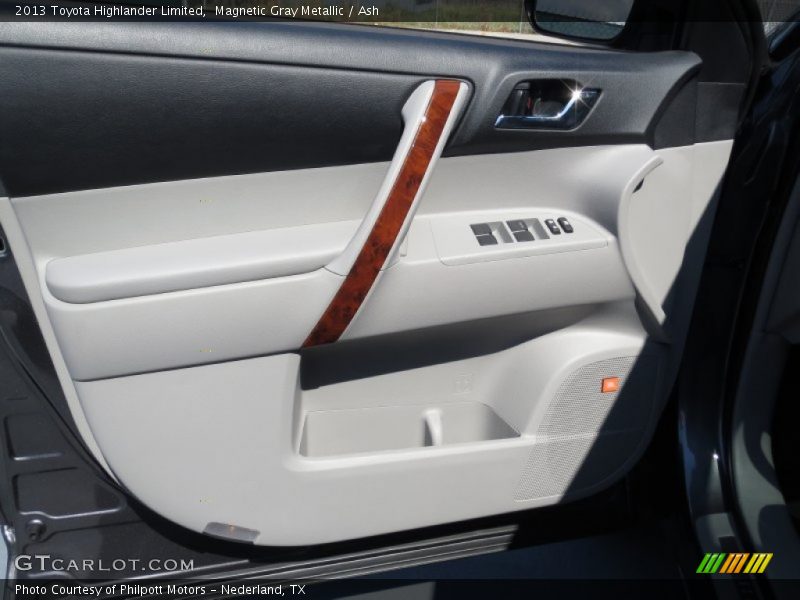 Magnetic Gray Metallic / Ash 2013 Toyota Highlander Limited