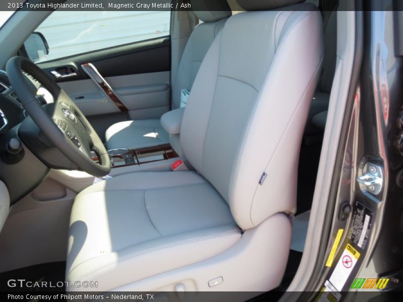 Magnetic Gray Metallic / Ash 2013 Toyota Highlander Limited