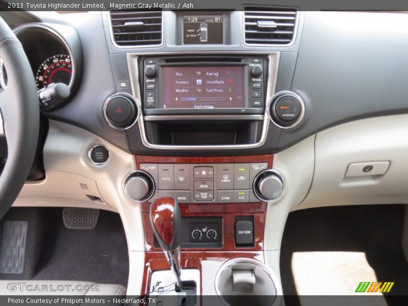Magnetic Gray Metallic / Ash 2013 Toyota Highlander Limited