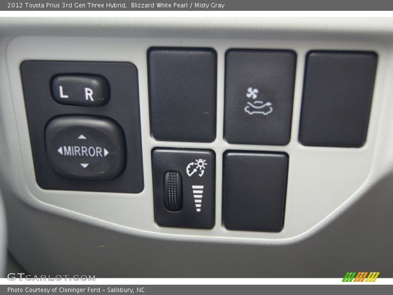 Controls of 2012 Prius 3rd Gen Three Hybrid