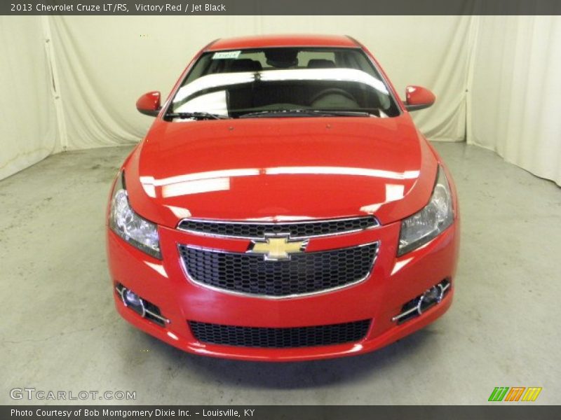 Victory Red / Jet Black 2013 Chevrolet Cruze LT/RS