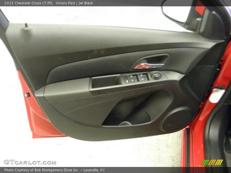 Victory Red / Jet Black 2013 Chevrolet Cruze LT/RS