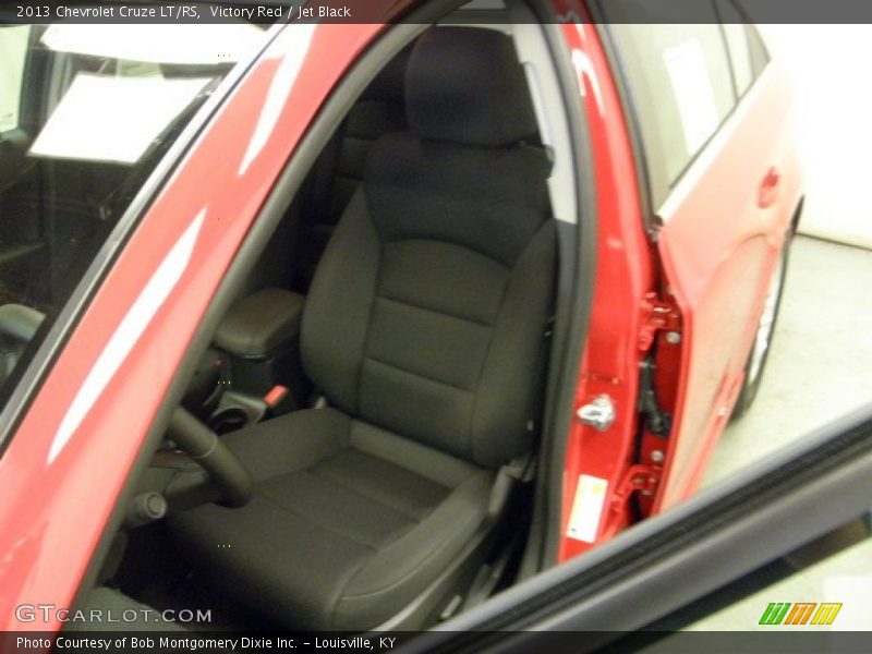 Victory Red / Jet Black 2013 Chevrolet Cruze LT/RS