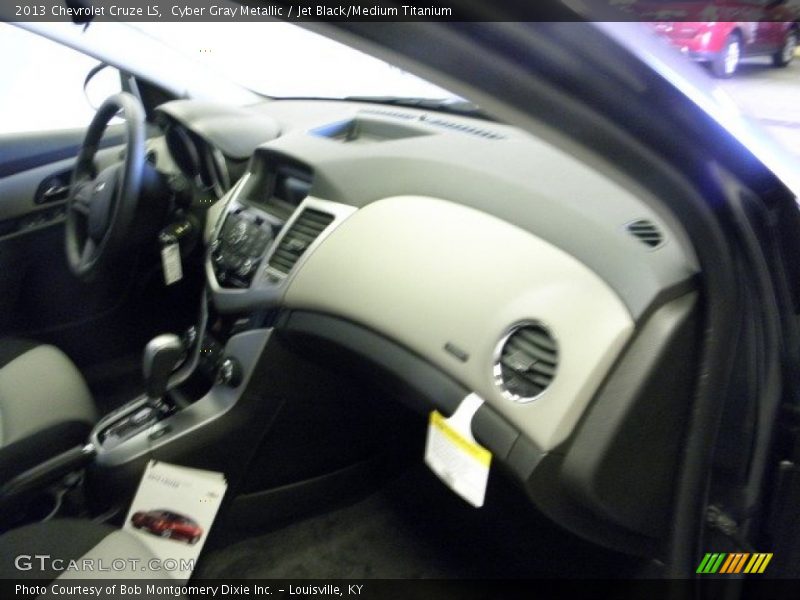 Cyber Gray Metallic / Jet Black/Medium Titanium 2013 Chevrolet Cruze LS
