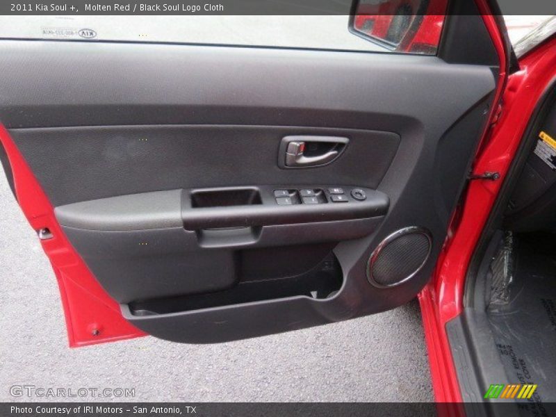 Molten Red / Black Soul Logo Cloth 2011 Kia Soul +