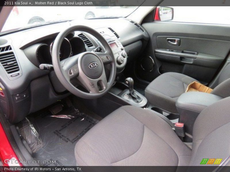 Molten Red / Black Soul Logo Cloth 2011 Kia Soul +