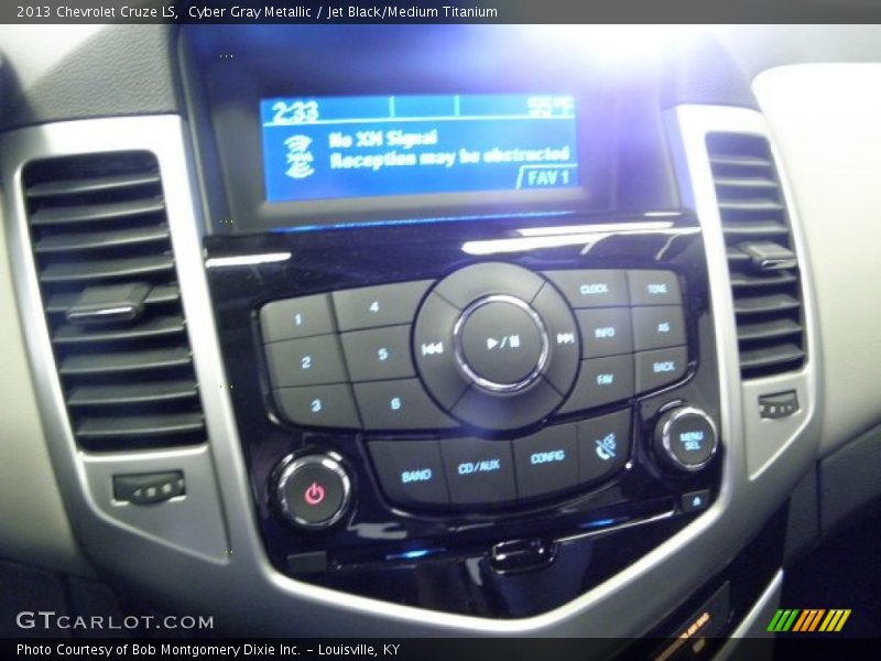 Cyber Gray Metallic / Jet Black/Medium Titanium 2013 Chevrolet Cruze LS