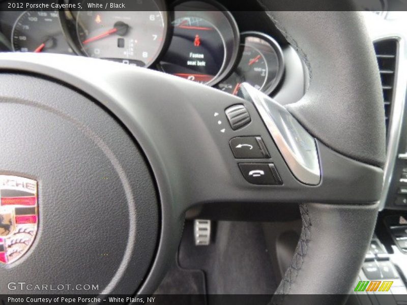 Controls of 2012 Cayenne S