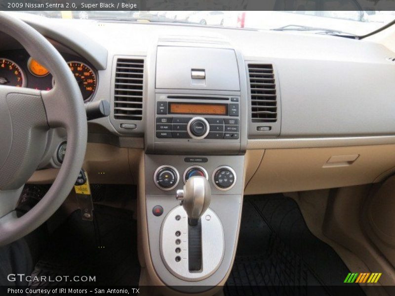 Super Black / Beige 2009 Nissan Sentra 2.0