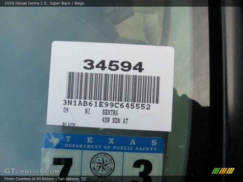 Super Black / Beige 2009 Nissan Sentra 2.0