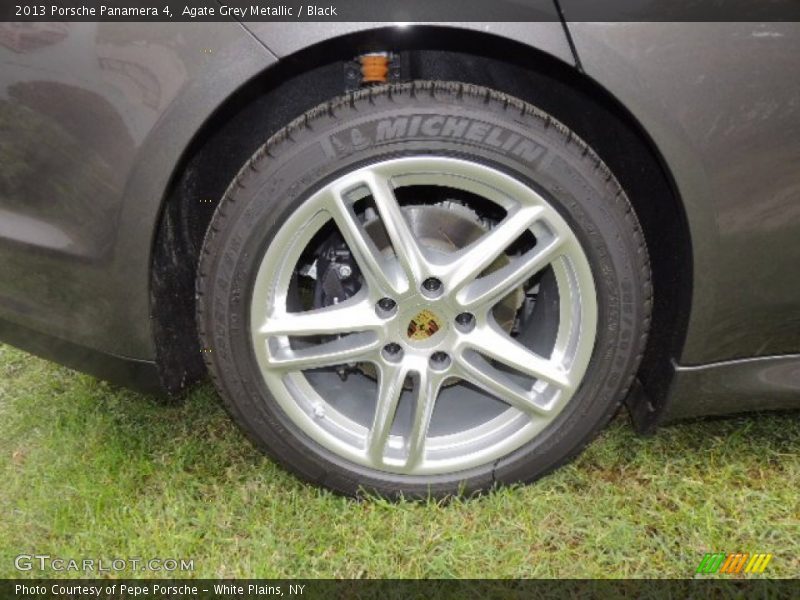 Agate Grey Metallic / Black 2013 Porsche Panamera 4