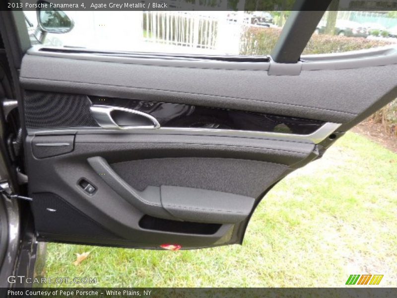 Door Panel of 2013 Panamera 4