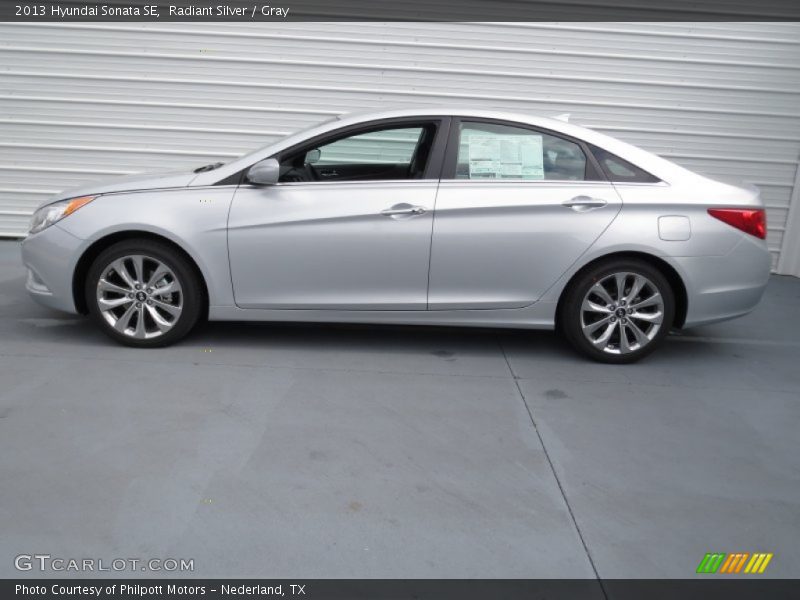 Radiant Silver / Gray 2013 Hyundai Sonata SE