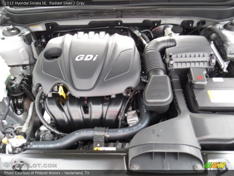 Radiant Silver / Gray 2013 Hyundai Sonata SE