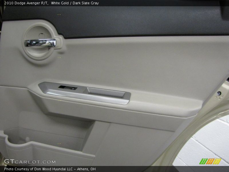 White Gold / Dark Slate Gray 2010 Dodge Avenger R/T