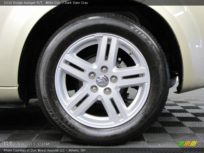 White Gold / Dark Slate Gray 2010 Dodge Avenger R/T