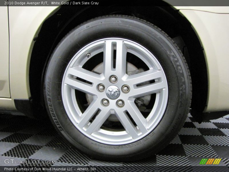 White Gold / Dark Slate Gray 2010 Dodge Avenger R/T