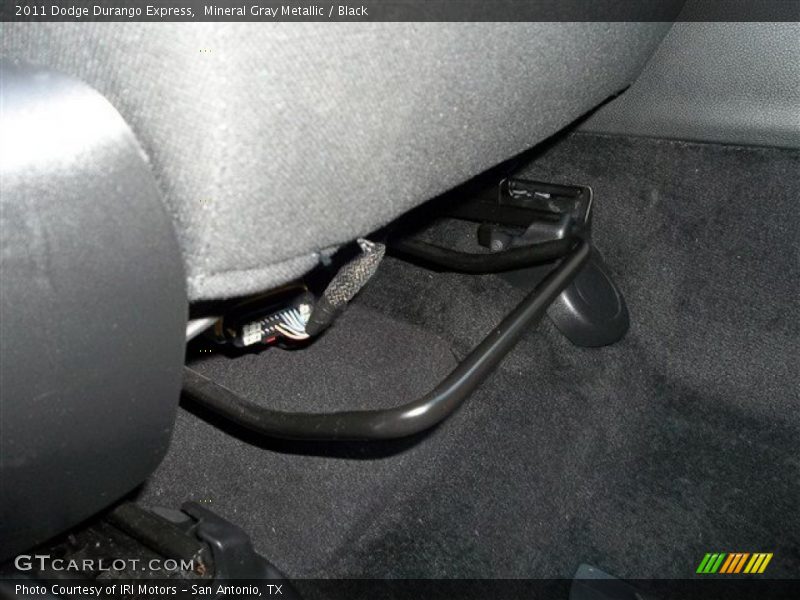 Mineral Gray Metallic / Black 2011 Dodge Durango Express
