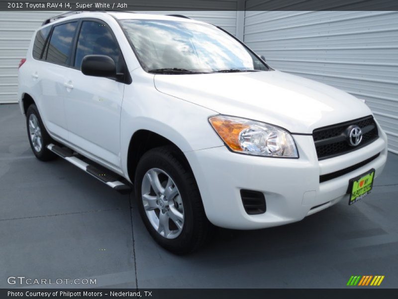 Super White / Ash 2012 Toyota RAV4 I4