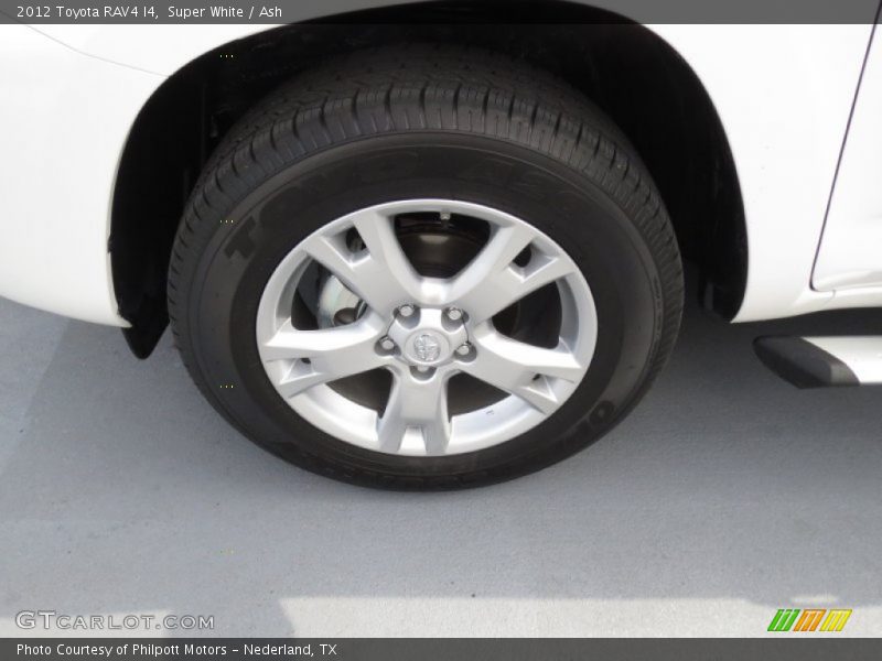 Super White / Ash 2012 Toyota RAV4 I4