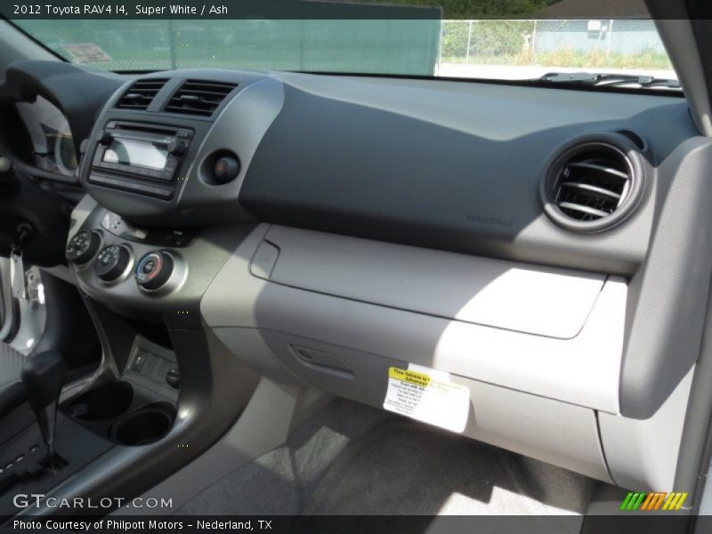 Super White / Ash 2012 Toyota RAV4 I4