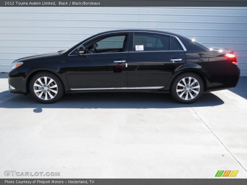 Black / Black/Bordeaux 2012 Toyota Avalon Limited
