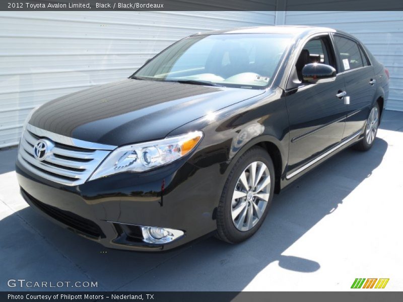 Black / Black/Bordeaux 2012 Toyota Avalon Limited