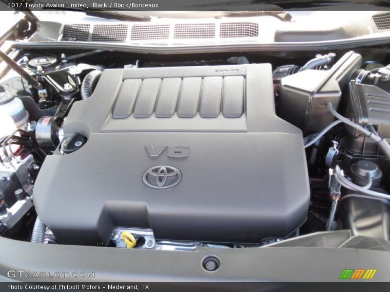 Black / Black/Bordeaux 2012 Toyota Avalon Limited