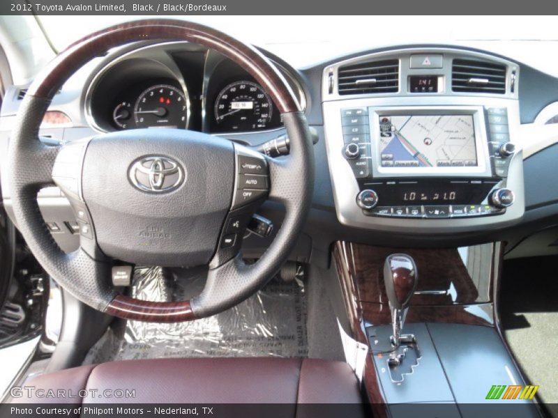 Black / Black/Bordeaux 2012 Toyota Avalon Limited