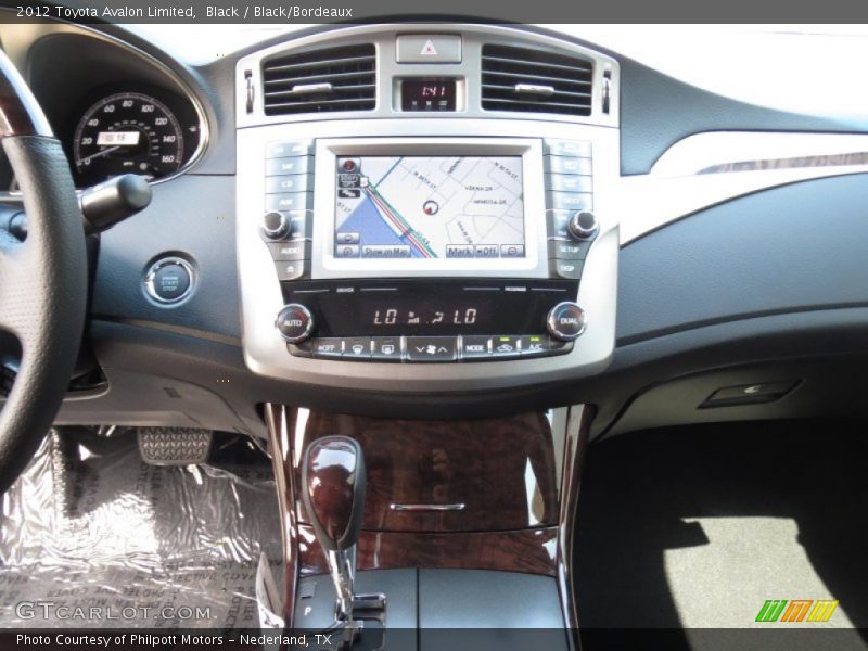 Black / Black/Bordeaux 2012 Toyota Avalon Limited